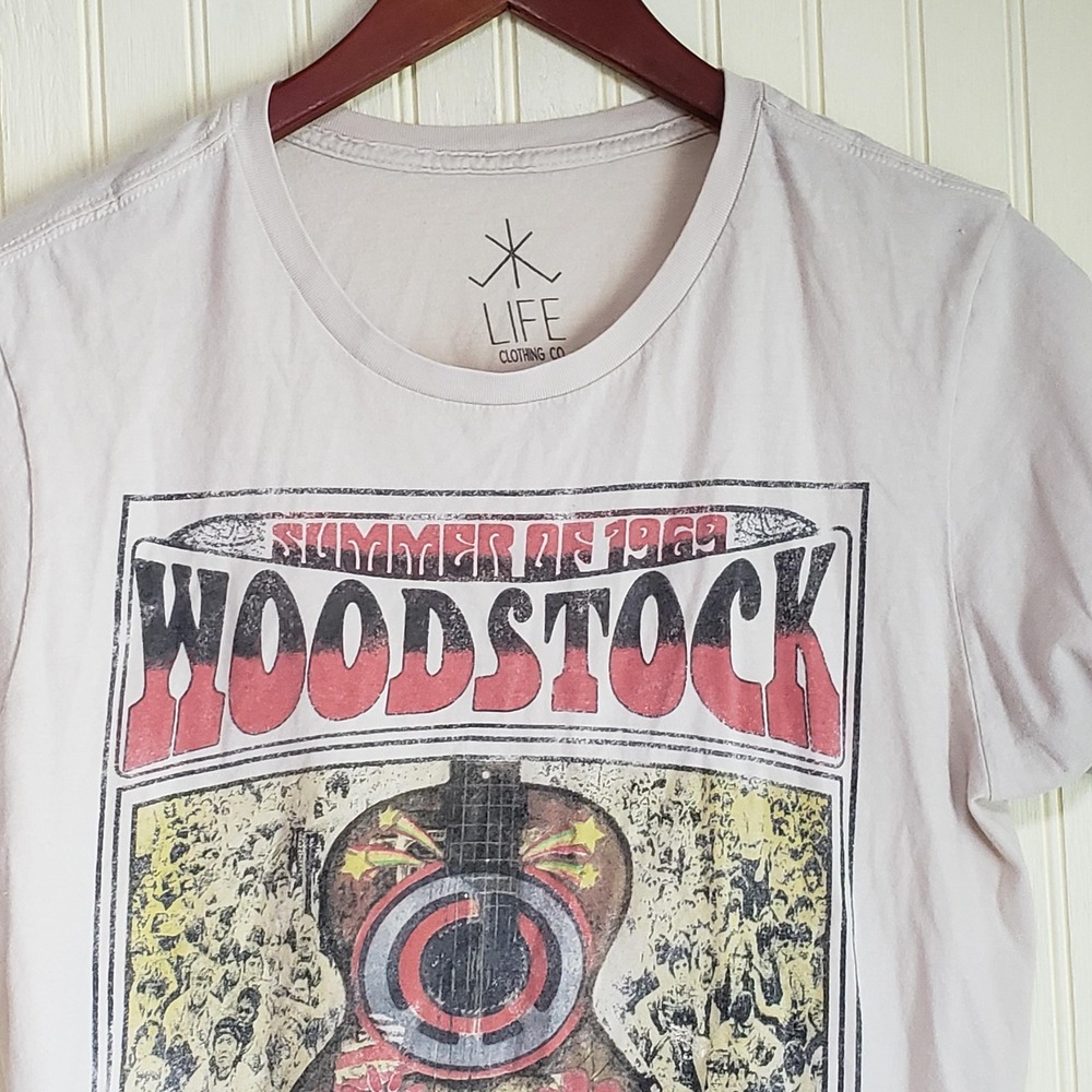 Life Clothing Co Shirt Mens Medium White Woodstock Peace Love Music Graphic Tee